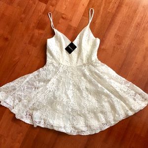 Forever 21 IVORY LACE DRESS